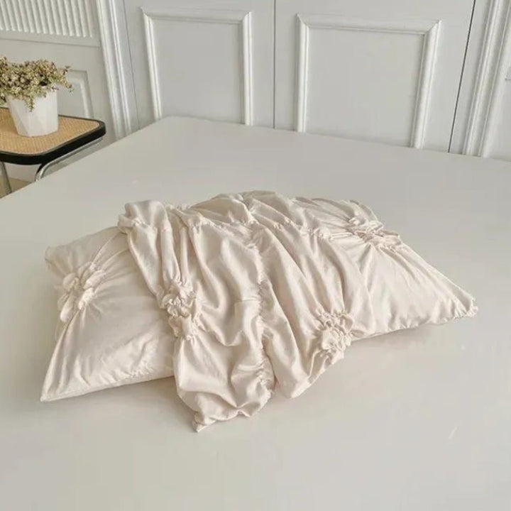 BowLift | RuffledWeave Duvet Set – Elegant ruffled flower duvet cover set made of microfiber