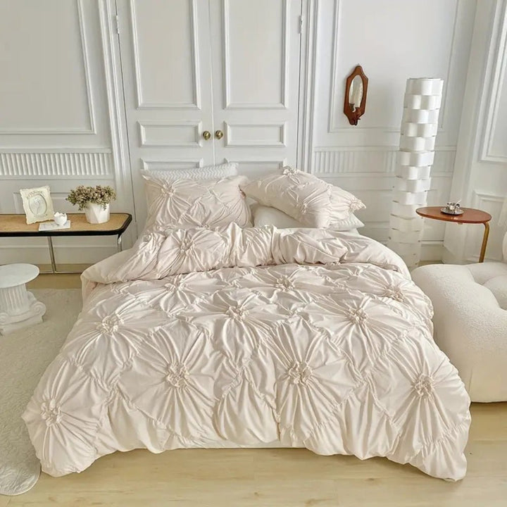 BowLift | RuffledWeave Duvet Set – Elegant ruffled flower duvet cover set made of microfiber