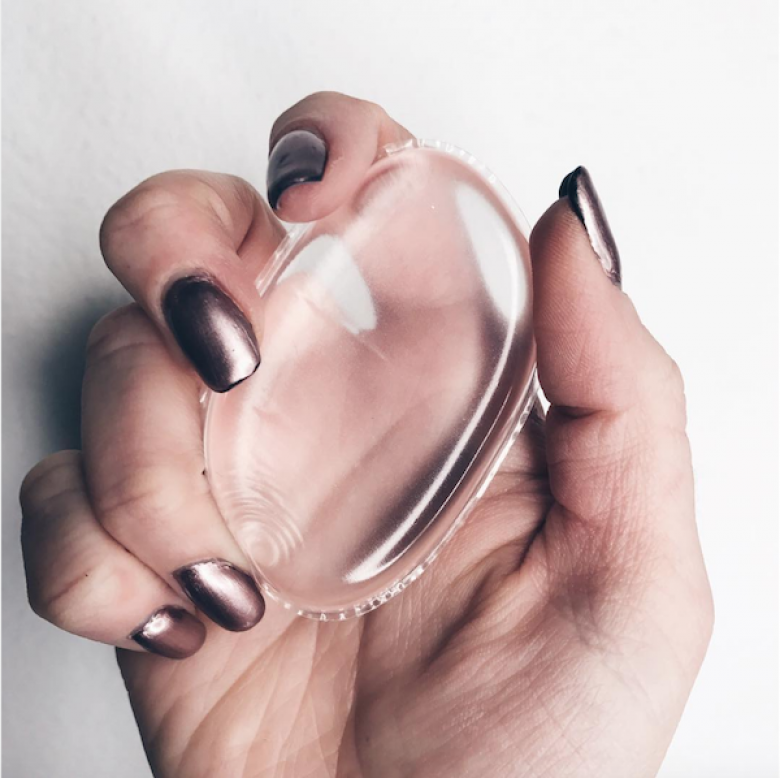 Silisponge - The Silicone Makeup Blender | Bowlift