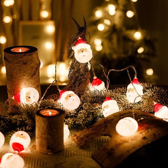 BowLift | Santa Lights LED Christmas Decoration - Santa Head String Lights for Christmas, Holidays and Party Decoration