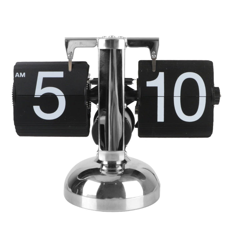 Retro Flip Clock with Automatic Turning Element | Bowlift