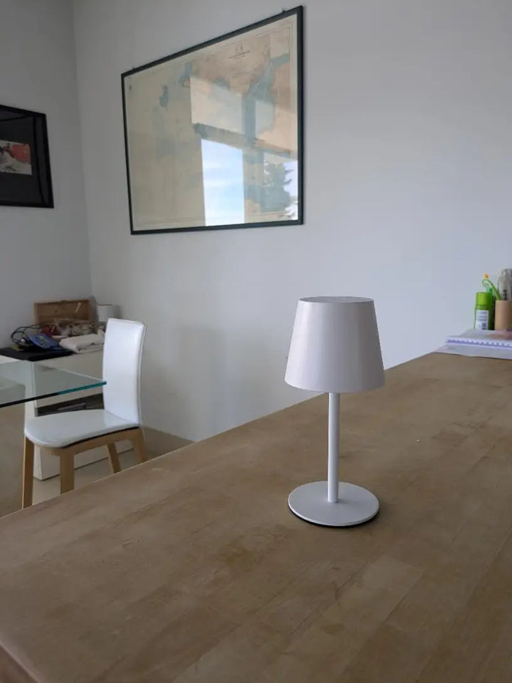 BowLift | LED Table Lamp – Wireless, Touch Control & Dimmable Light