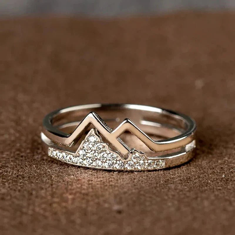 BowLift | Sentimental Peaks and Valleys Ring