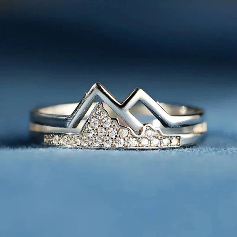 BowLift | Sentimental Peaks and Valleys Ring
