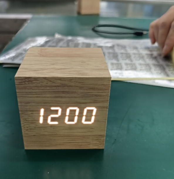 BowLift | Cube Digital Table Clock Modern Interior Decor