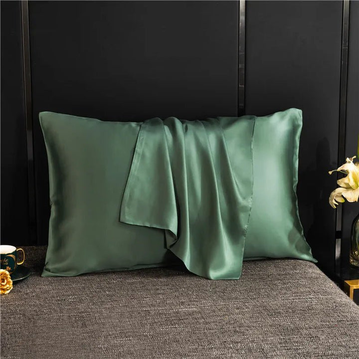 BowLift | SilkNest Pillowcase – Luxurious, Easy Care & Solid Color for Comfortable Sleep