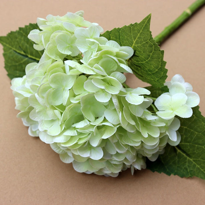 BowLift | Artificial Hydrangea Flowers Outdoors
