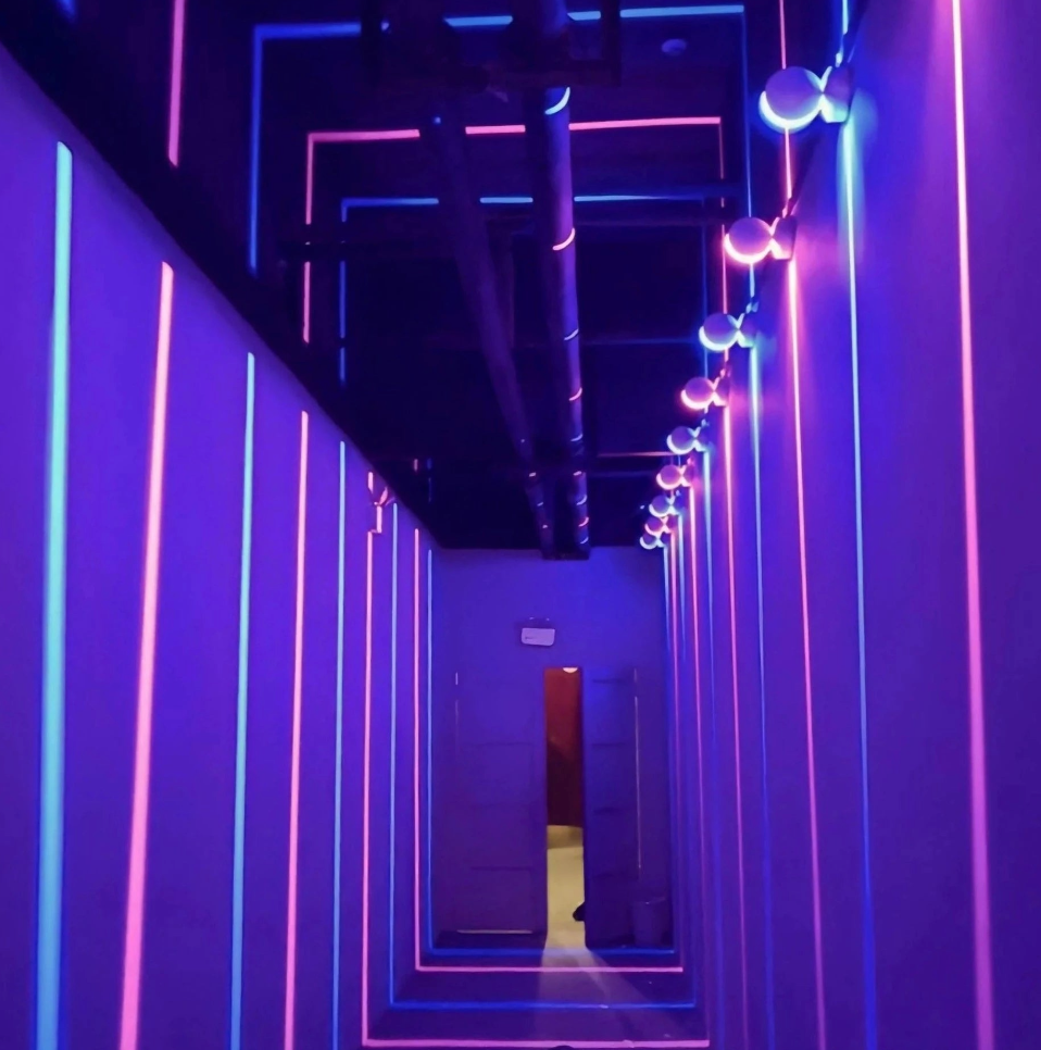 BowLift | Smart LED Strip Lighting with 360° Projection - Lumovibe
