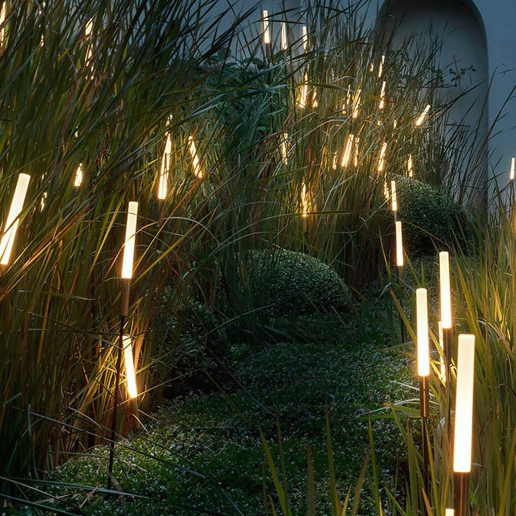 BowLift | SOLAREED LIGHTS – Solar Reed Garden Lights for Atmospheric Outdoor Lighting
