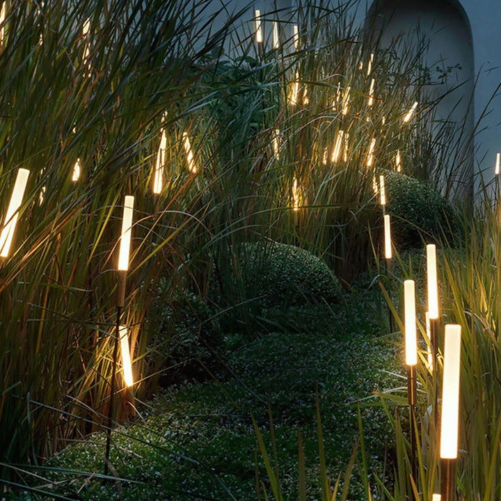 BowLift | SOLAREED LIGHTS – Solar Reed Garden Lights for Atmospheric Outdoor Lighting