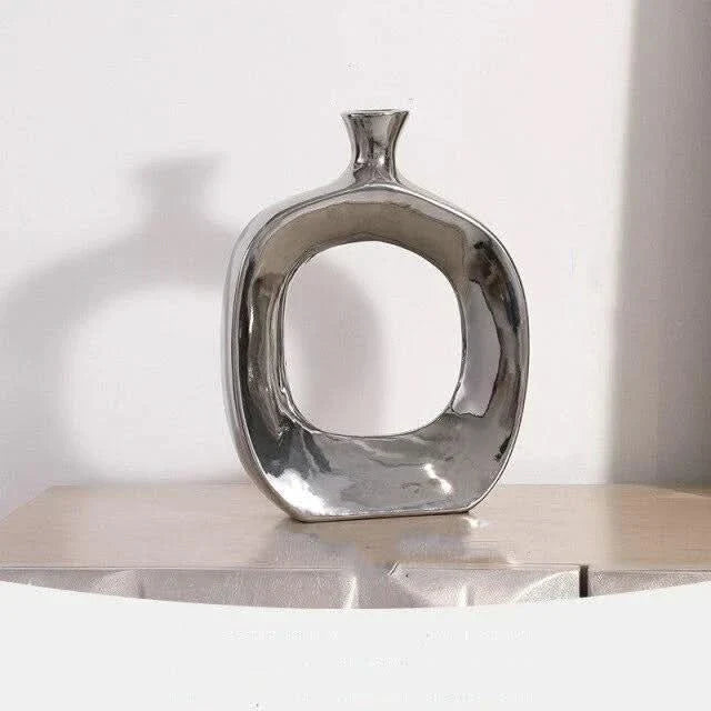 BowLift | Famia - Luxurious Vase