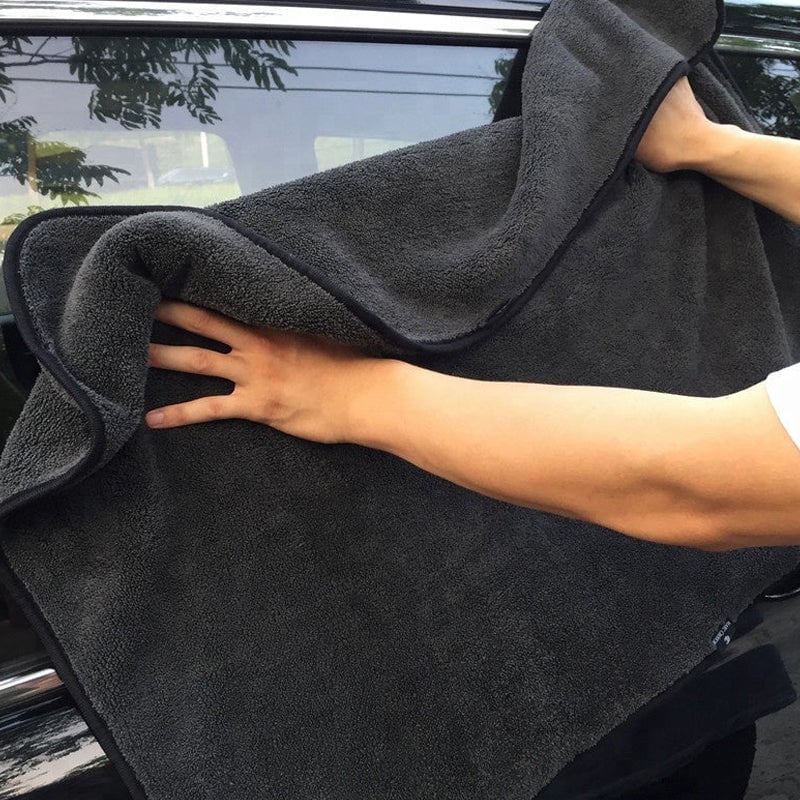 BowLift | Twisted microfiber towel for car washing and glass cleaning