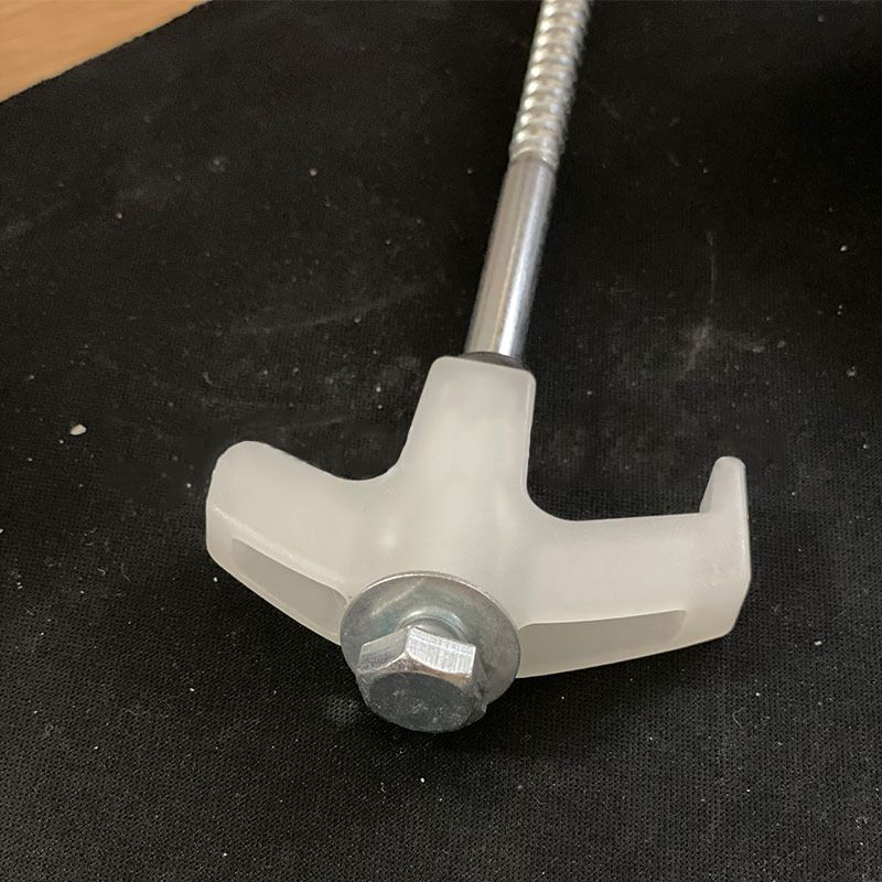 BowLift | Tent pegs that can be screwed into the ground