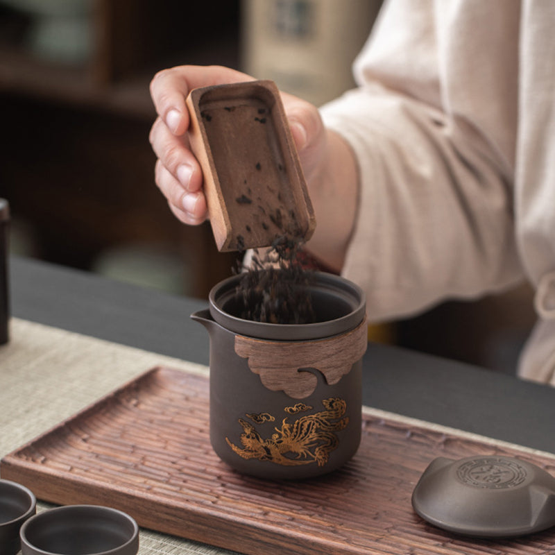 BowLift | Unique tea set with thermoreactive colors and fine details