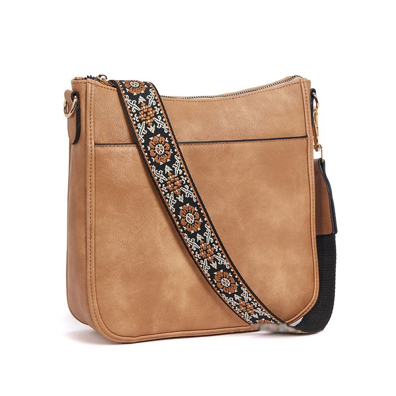 BowLift | Versatile leather crossbody bag for women
