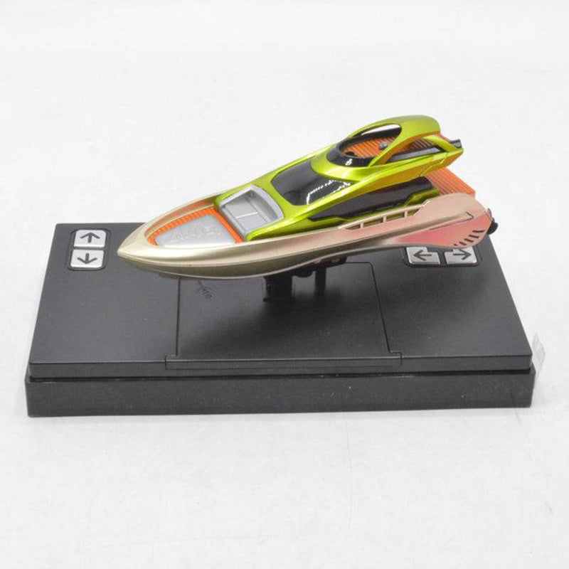BowLift | Mini 2.4G RC high-speed boat with LED lights