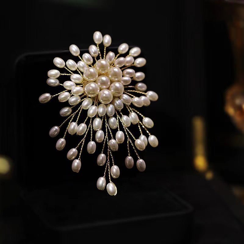BowLift | BUY 1 GET 1 FREELadies' high-end exquisite handmade pearl brooch