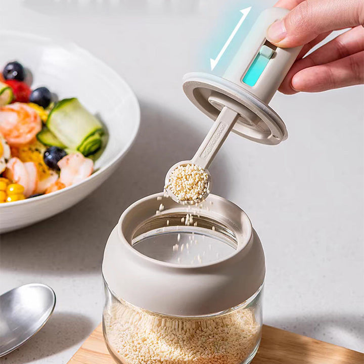 BowLift | Spice jar with retractable spoon