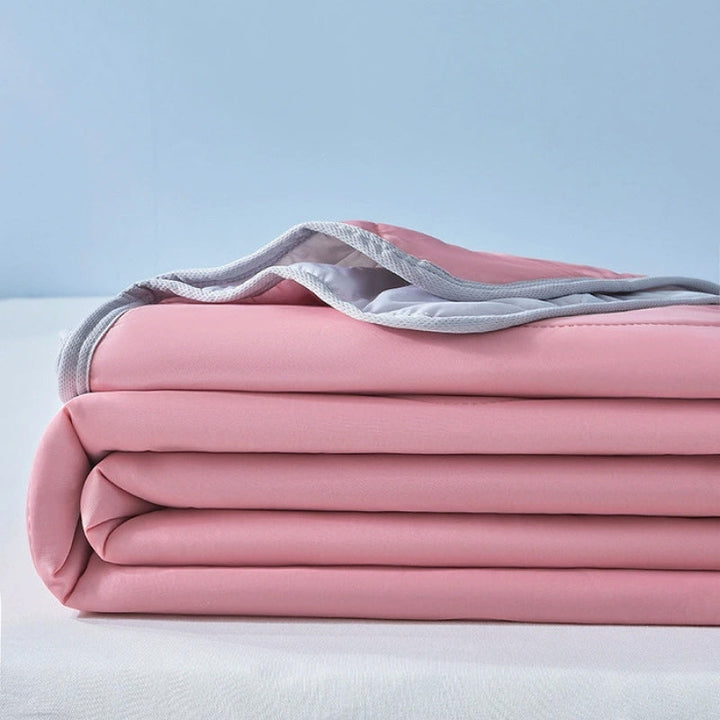 CoolBreeze Comfort Cooling Blanket for the Blanket | Bowlift