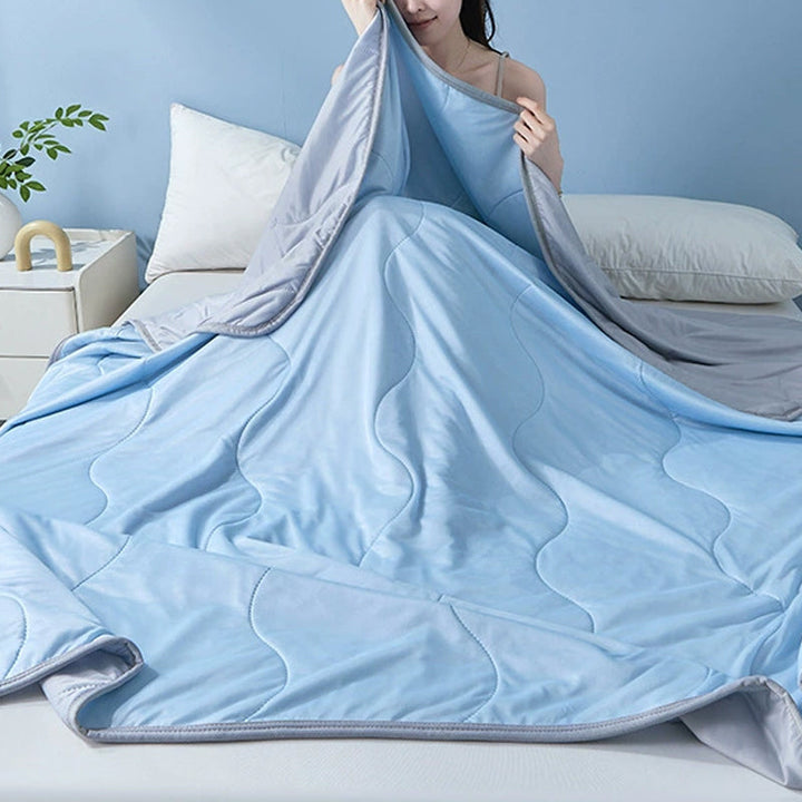 Comfortable Cooling Blanket | Bowlift