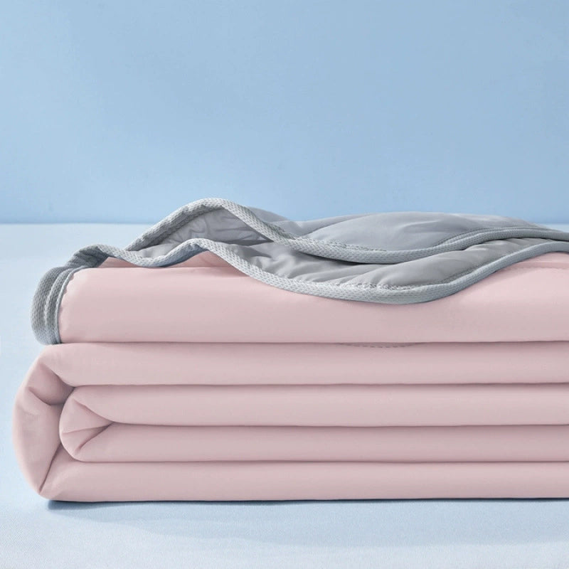 Comfortable Cooling Blanket | Bowlift