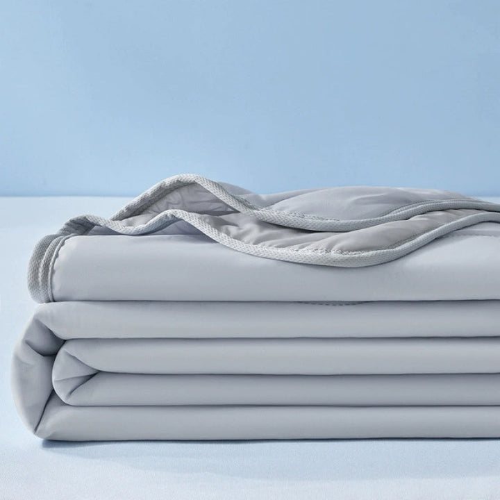 Comfortable Cooling Blanket | Bowlift