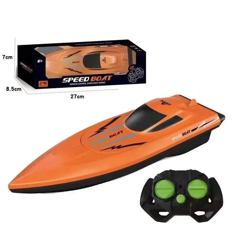 RC racing boat with 2.4 GHz remote control | Bowlift