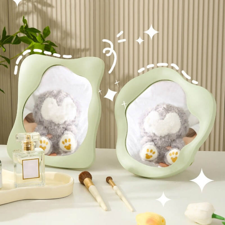 BowLift | Squiggly Makeup Mirror