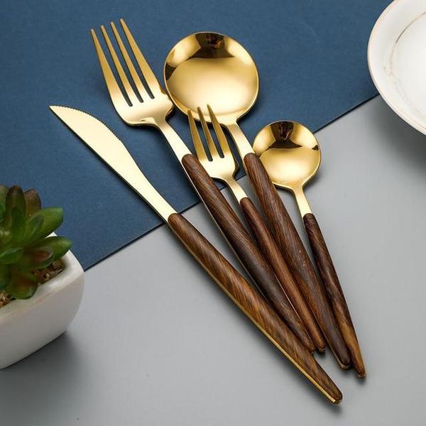BowLift | Stainless Steel Cutlery Set with Wooden Handle - WoodCraft