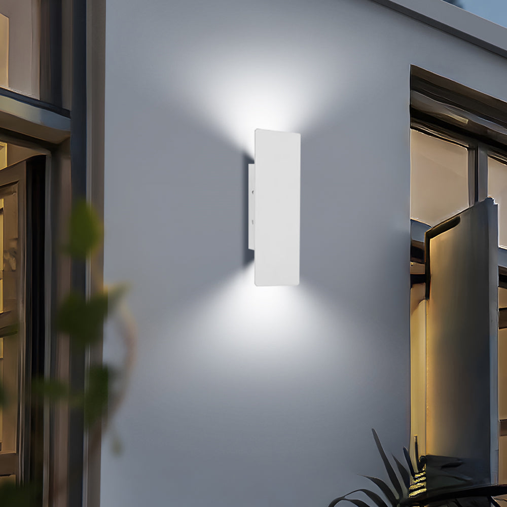 BowLift | Outdoor Wall Light with Modern Waterproof Design