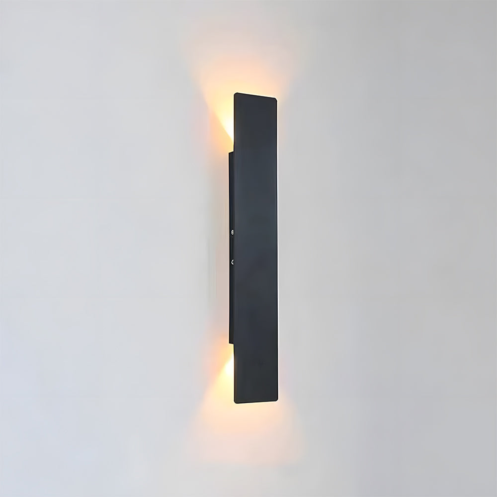 BowLift | Outdoor Wall Light with Modern Waterproof Design