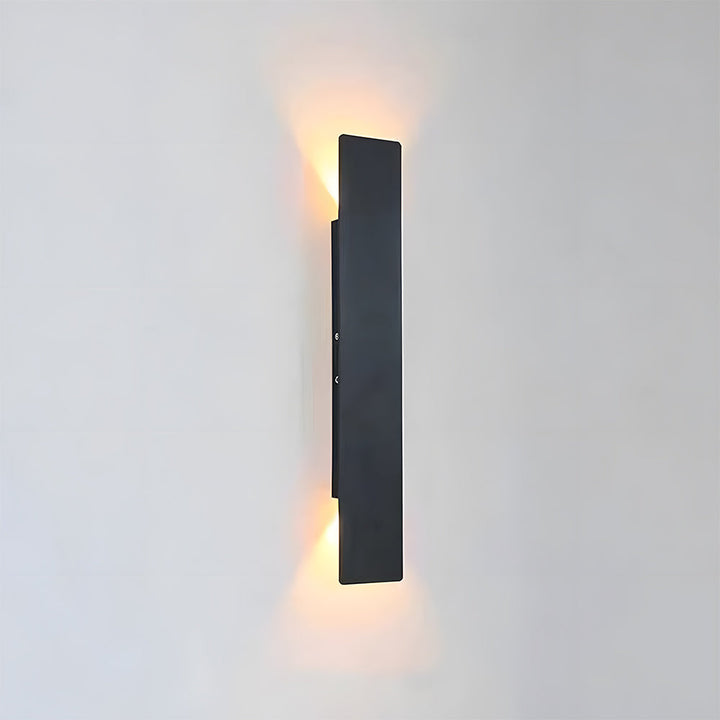 BowLift | Outdoor Wall Light with Modern Waterproof Design