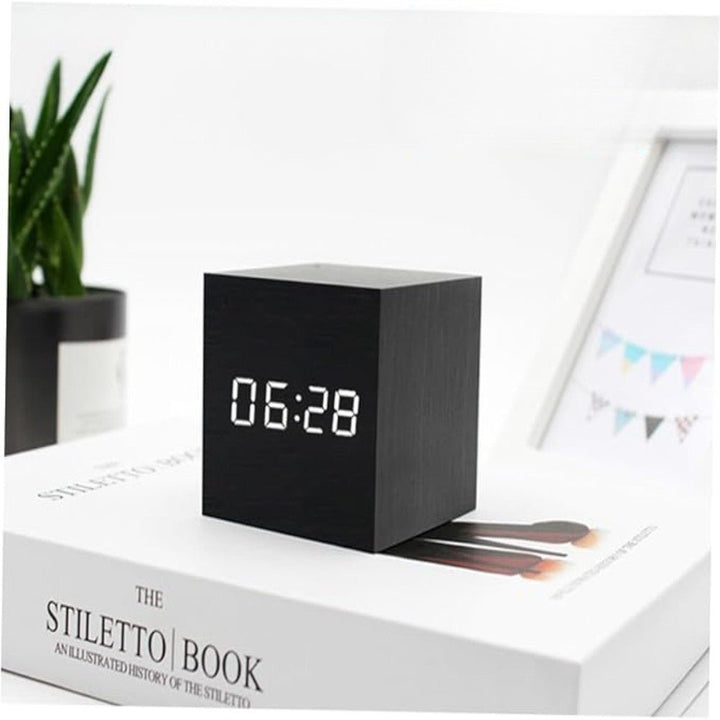 BowLift | ZENICUBE – Minimalist LED Alarm Clock with Time, Date & Temperature Display