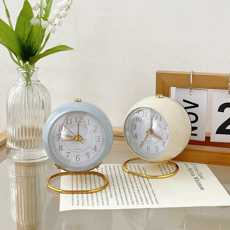 BowLift | Vintage round Analog Watch