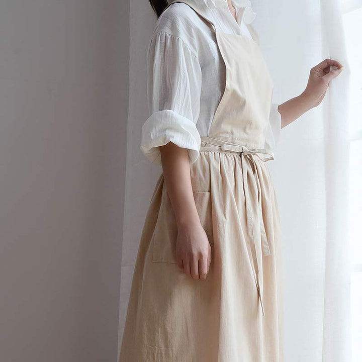 BowLift | Waterproof Cotton Apron with Convenient Pockets - ChefMate