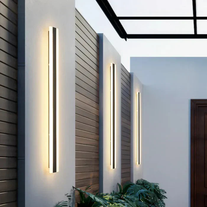 BowLift | Weather-resistant Outdoor Wall Lamp - RainGuard Light