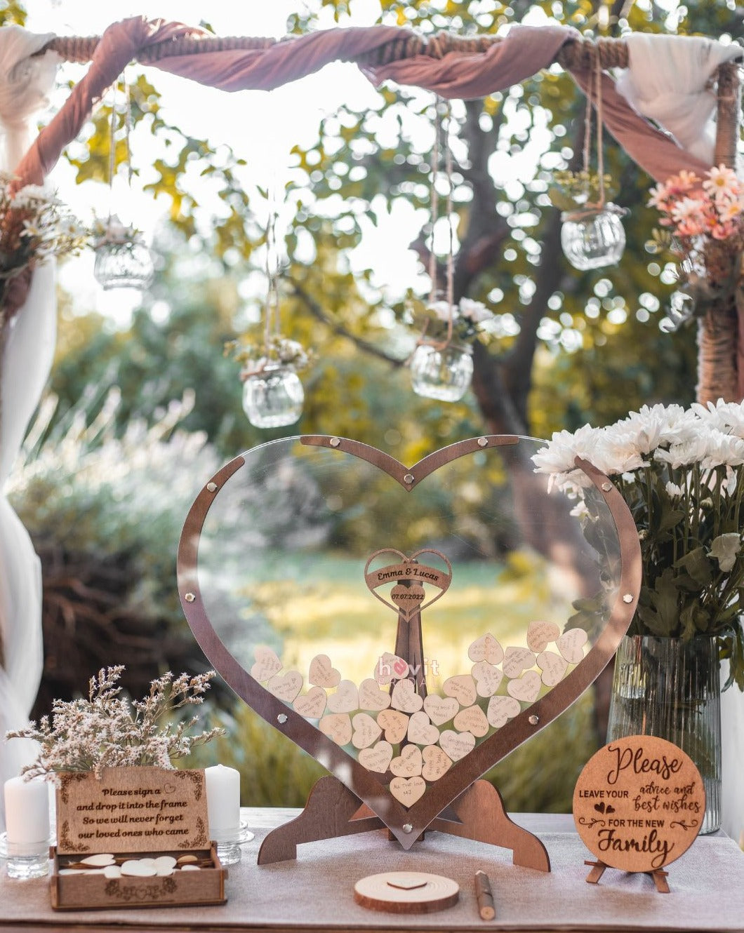 Everlasting Moments heart-shaped guest book Bowlift