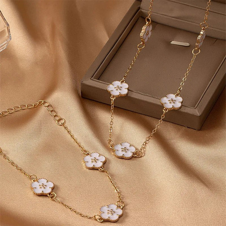 BowLift | White Accented Clover Necklace and Bracelet Set