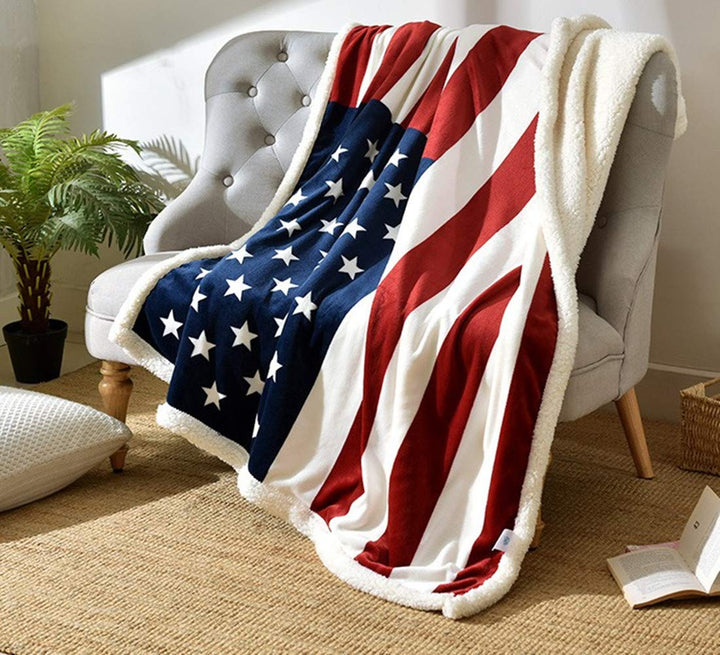 BowLift | Flannel-Sherpa Blanket with American Flag