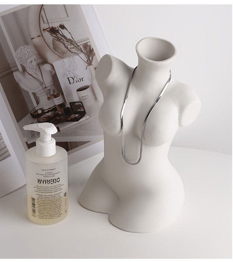 BowLift | Female Form Vase Collection