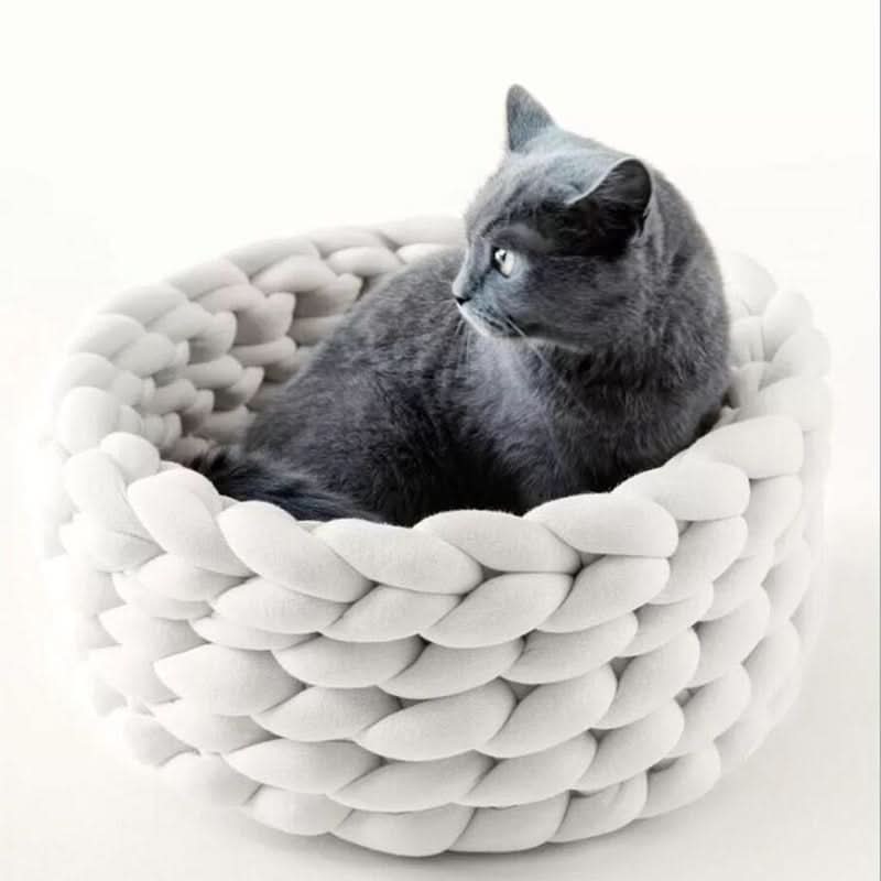 BowLift | Soft wool basket for pets with supportive edge shape