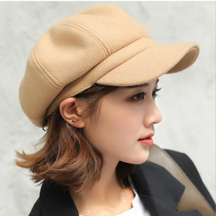 RetroChic Beanie – Vintage Winter Style and Comfort Bowlift