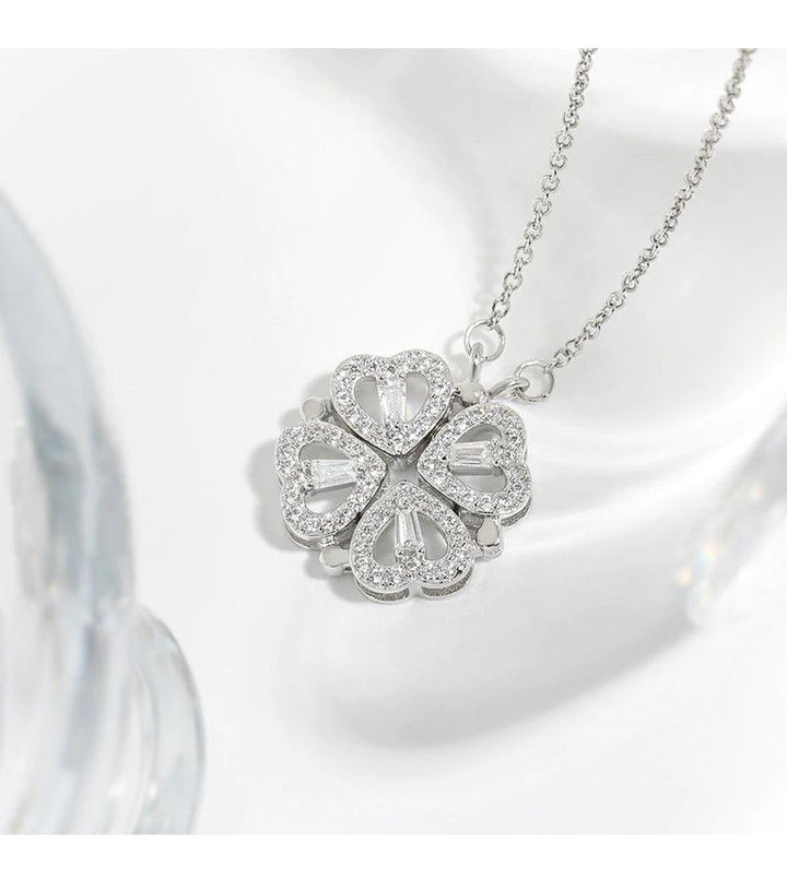 BowLift | Heart-shaped necklace with crystals